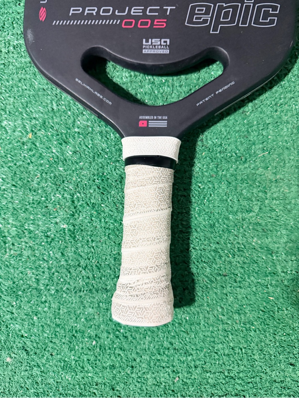 Selkirk Project Epic 005 Pickleball Paddle - Black & Red - Picture 5 of 6